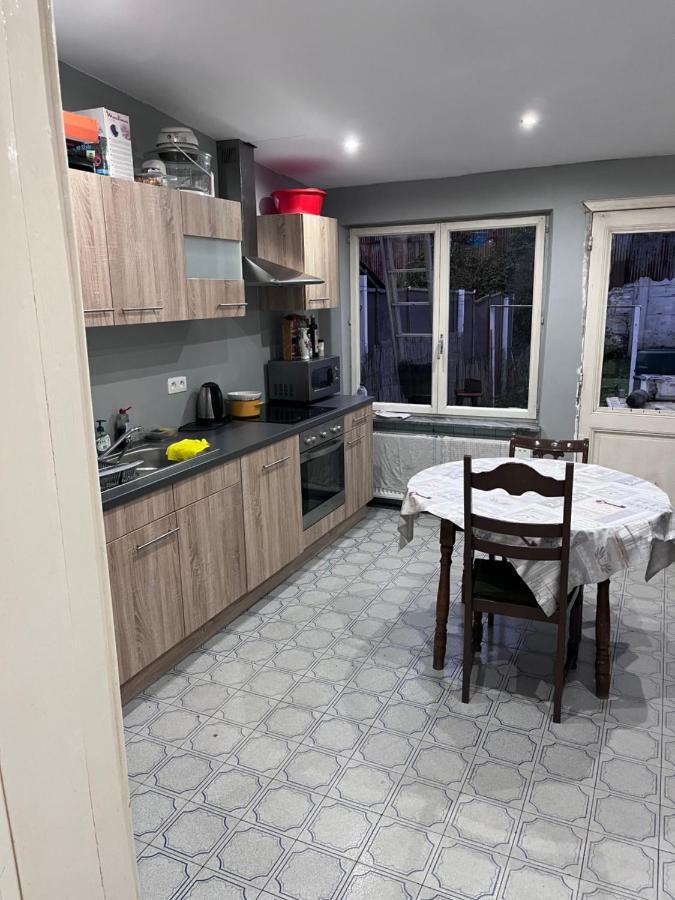 Grande Maison Avec Plusieurs Chambres A Louer Liege Luaran gambar