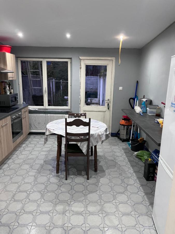 Grande Maison Avec Plusieurs Chambres A Louer Liege Luaran gambar