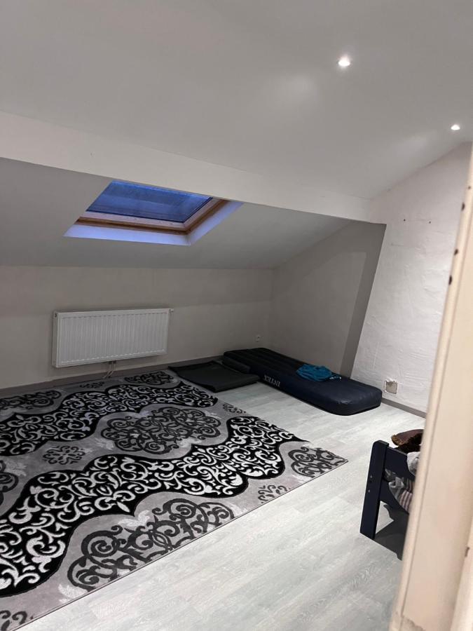 Grande Maison Avec Plusieurs Chambres A Louer Liege Luaran gambar